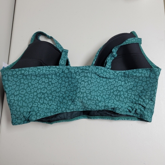 Cacique NWT Bikini Top Size 44H. - Picture 3 of 9